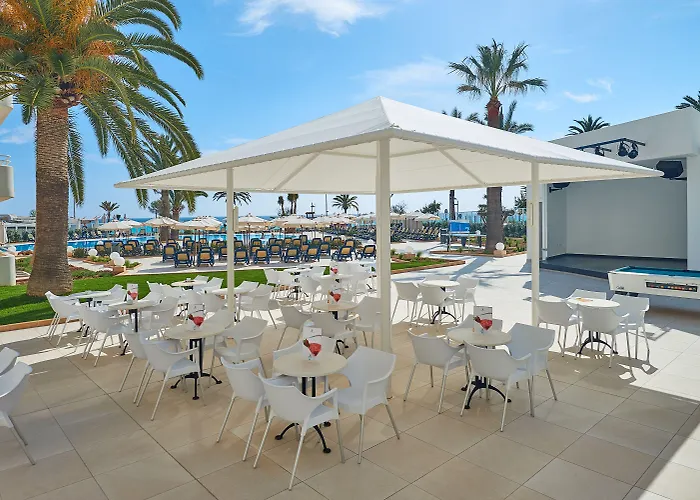 Aparthotel Hipotels Mercedes 4*